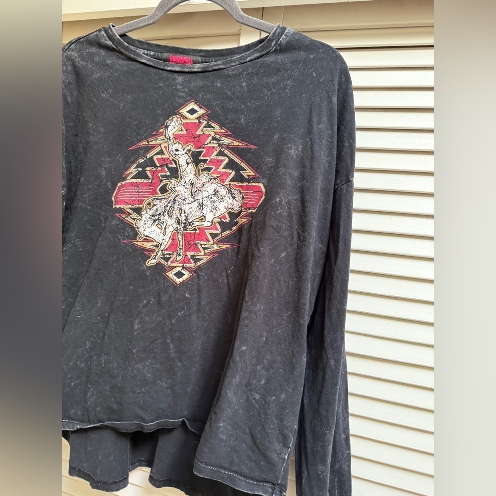 Rock & Roll Denim Black and Red Graphic Long Sleeve Tee Womens Sz M